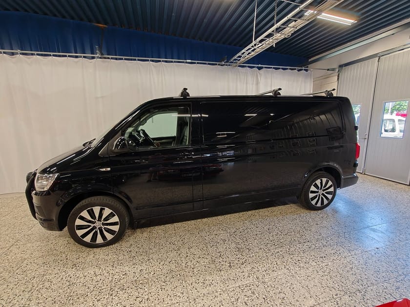 Bild 2 av Volkswagen Transporter T30 2.0 TDI BMT DSG Sekventiell, 204hk