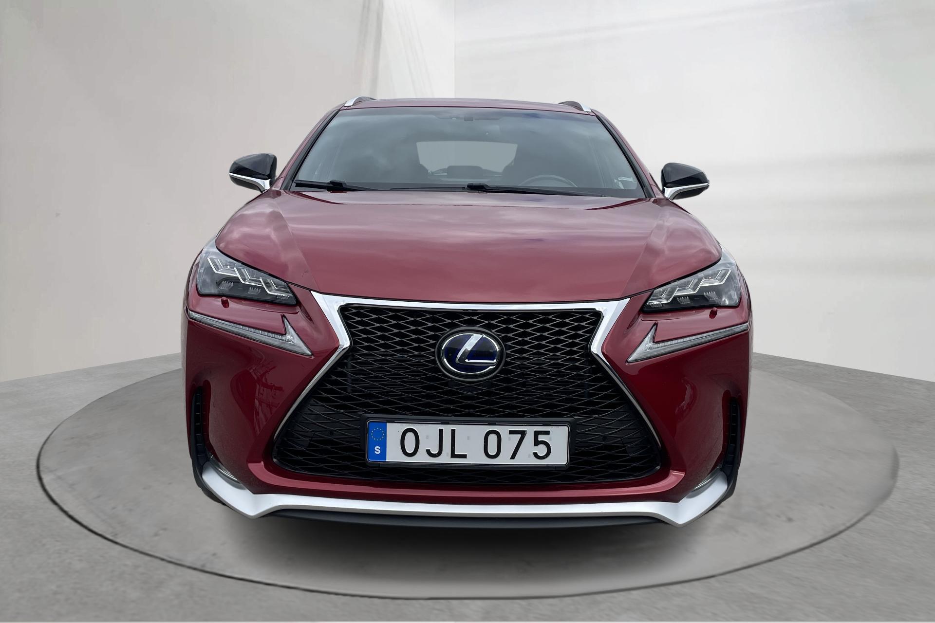 Lexus NX 300h AWD 2016, kuva 5/10