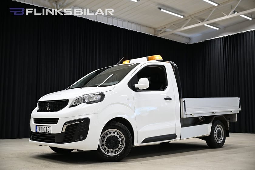 Bild 1 av Peugeot Expert Chassi 2.0 BlueHDi 122HK Flak|Dragkrok|EnÄgare|3-Sits|Leasbar