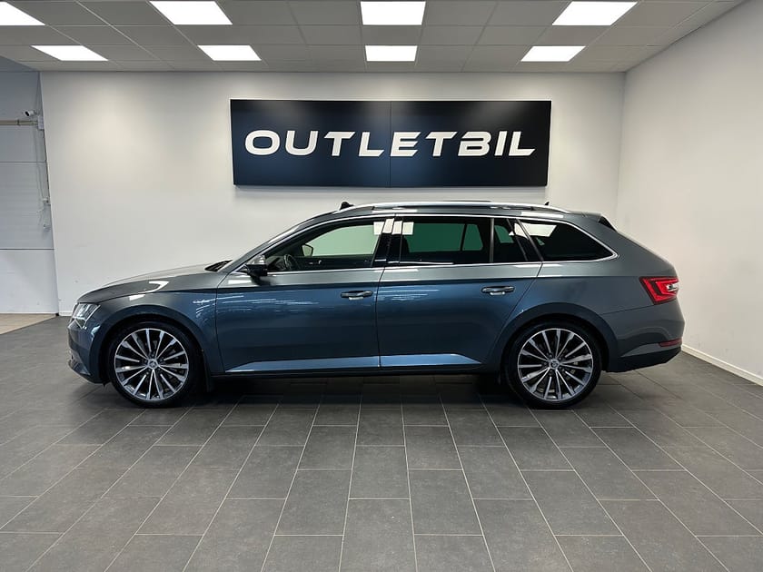 Bild 2 av Škoda Superb Kombi Skoda 2.0 TDI 4x4 Business Edition, L&K Navi Pano Drag