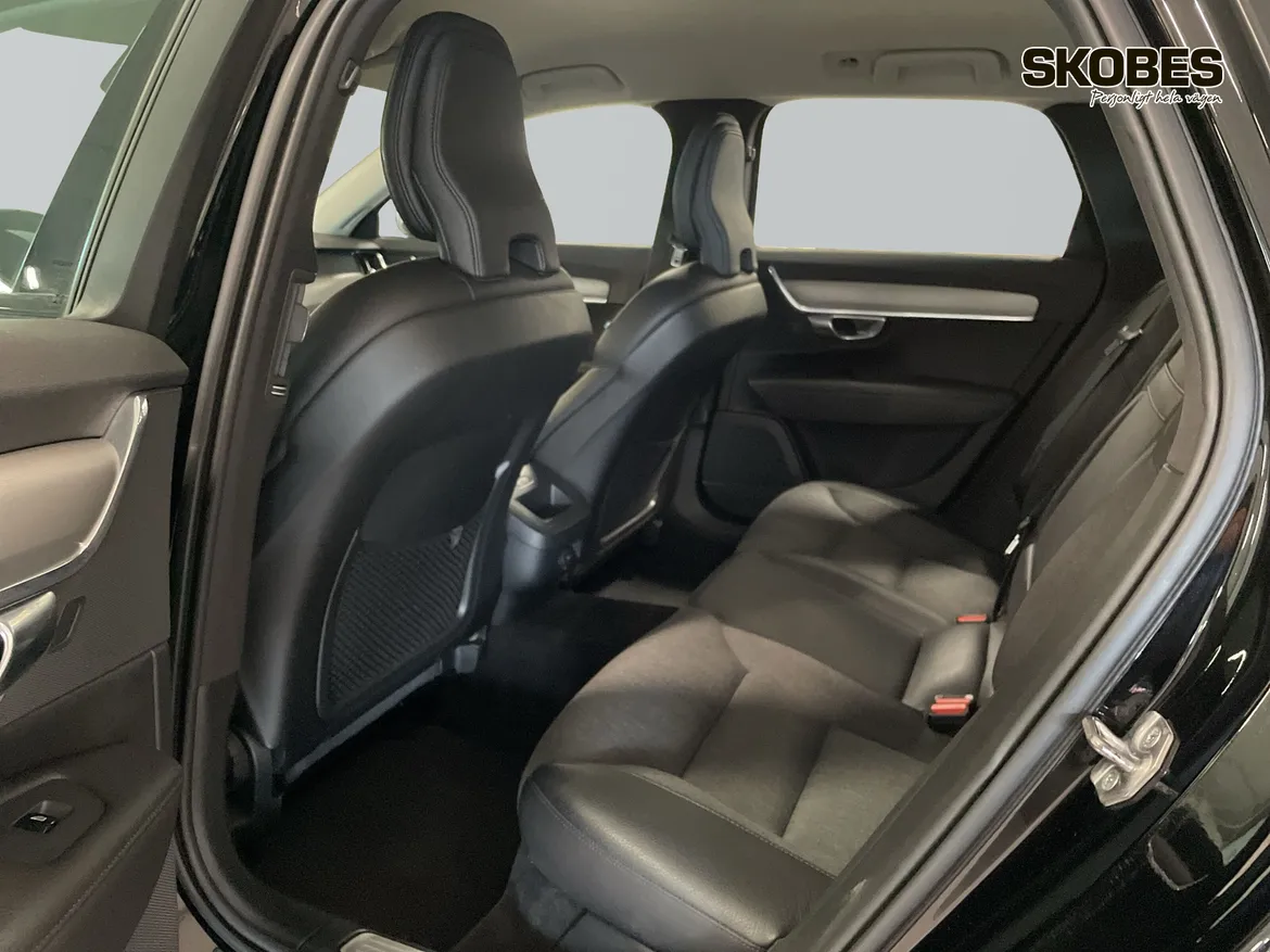 Volvo V90 Cross Country