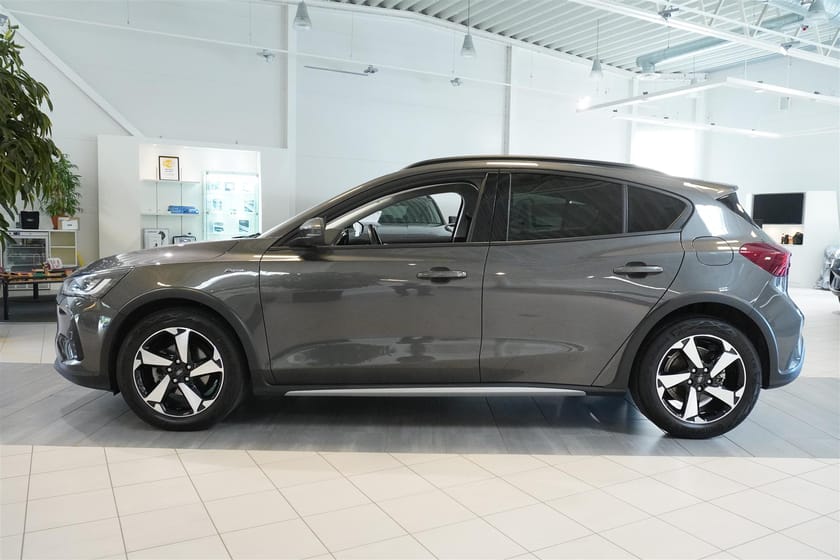 Bild 3 av Ford Focus Active 1.0 Ecoboost, 125hk Backkamera Rattvärme