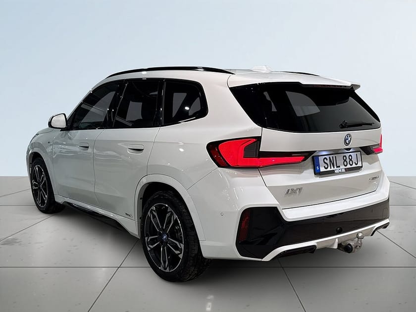 Bild 5 av BMW iX1 xDrive30 M Sport Drag HuD 360° GPS H/K S/V-hjul