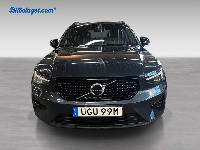 Bild 2 av Volvo XC40 B4 FWD Bensin Plus Dark