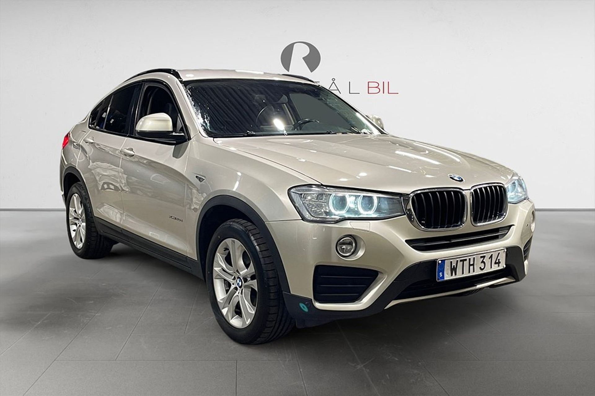 BMW X4 2015, kuva 7/10