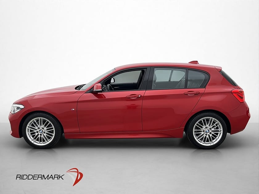 Bild 4 av BMW 118i 136hk M Sport Sportfjädring Läder Keyless Låga Mil