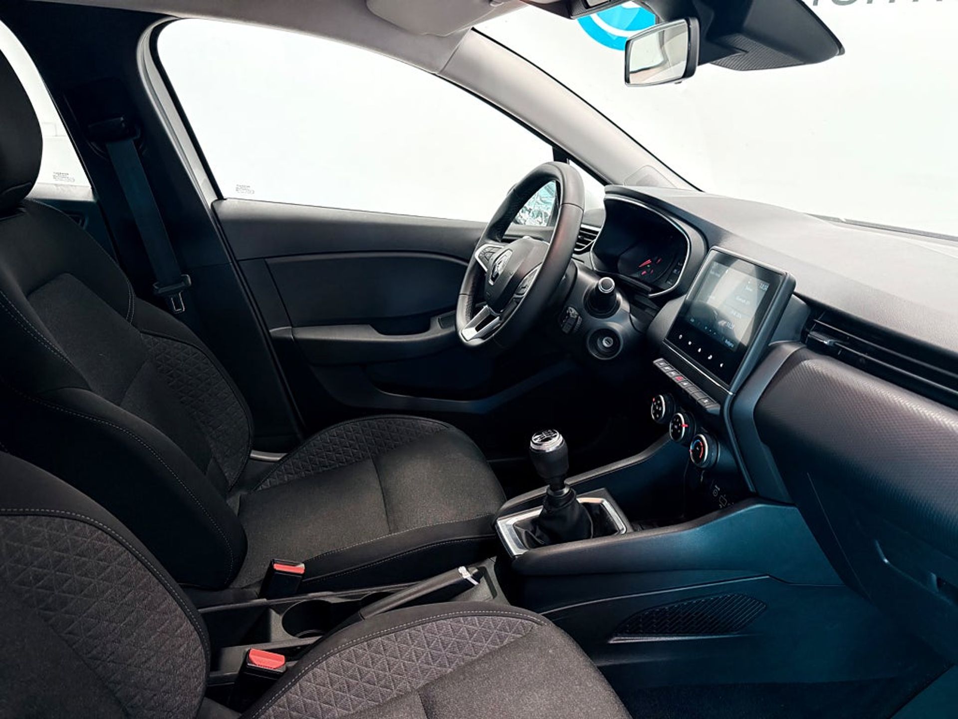 Renault Clio 1.0 TCe Zen Vinterhjul 2021, bild 7/9