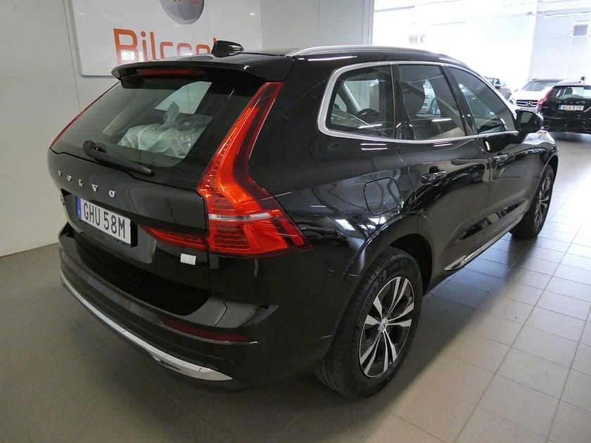 Bild 4 av Volvo XC60 Recharge T6 AWD *Long range* Pano-Drag-Värmare-Kamera