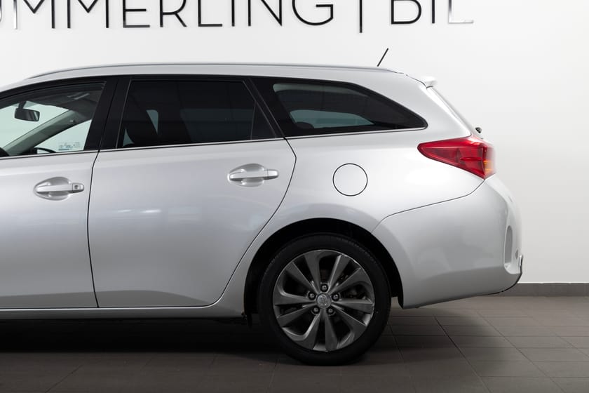 Bild 5 av Toyota Auris Touring Sports Hybrid e-CVT 136hk Bkamera/Keyless