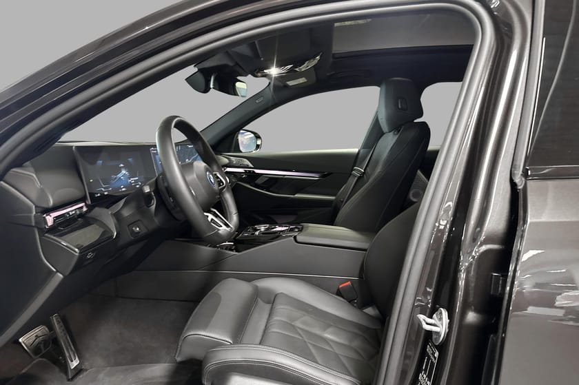Bilde 3 av BMW i5 xDrive40 Touring