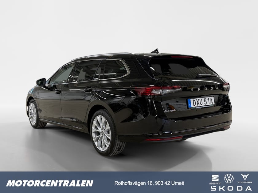 Bild 3 av Škoda Superb iV Kombi SELECTION 1,5 TSI 204 HK 6 VXL DSG