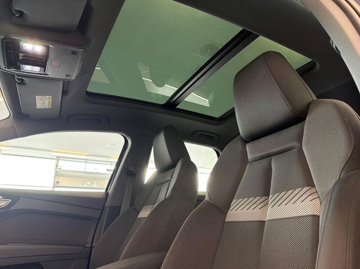 Audi Audi Q4 40 e-tron — bild 11