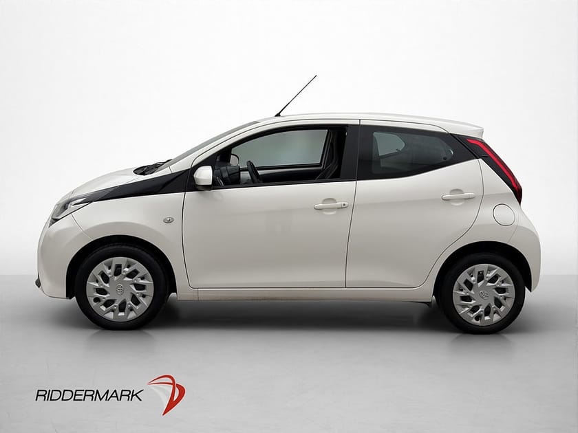 Bild 4 av Toyota Aygo 1.0 72hk X-PLAY Kamera Farthållare Bluetooth