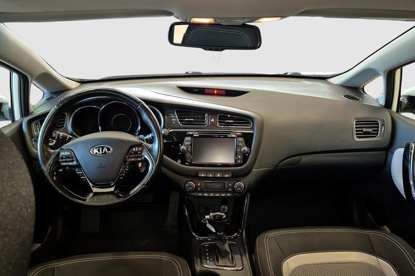 Bild 2 av Kia cee'd_sw CEE'D SW 1.6 GDI DCT