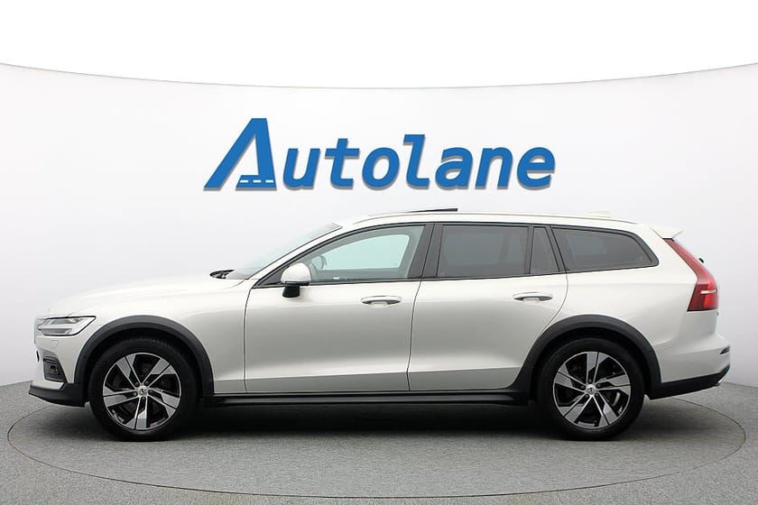 Bild 5 av Volvo V60 Cross Country D4 AWD Panorama, Drag, Carplay 190hk, Värmare