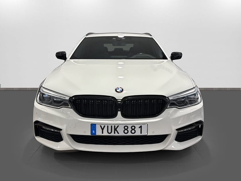 Bild 2 av BMW 530i xDrive Touring M Sport 252HK | Pano | Drag | HUD | H&K