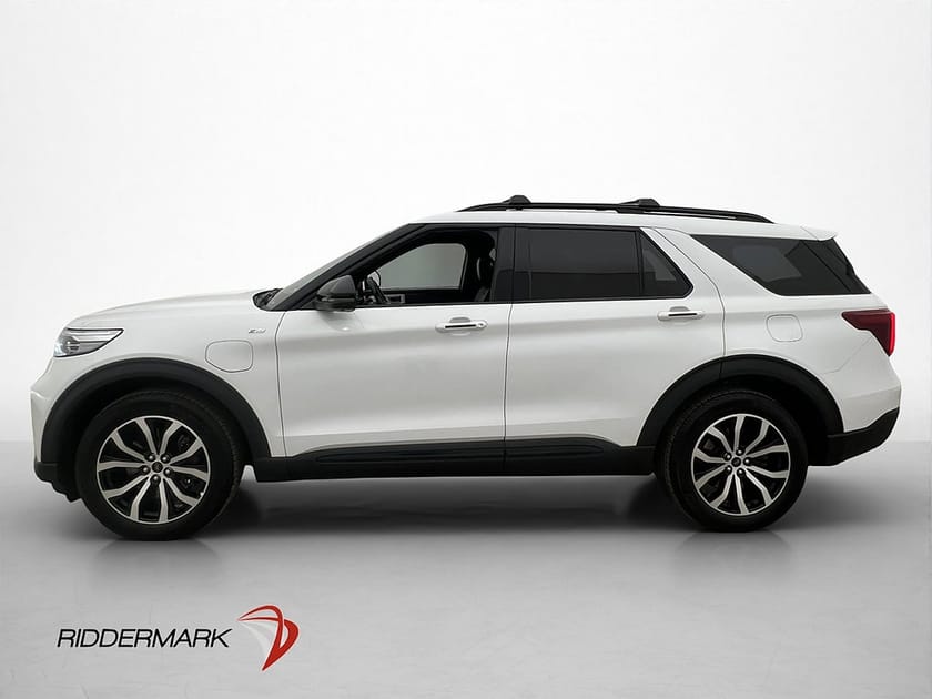 Bild 4 av Ford Explorer Plug-In Hybrid ST 7-Sits Pano Läder 360° Navi Drag