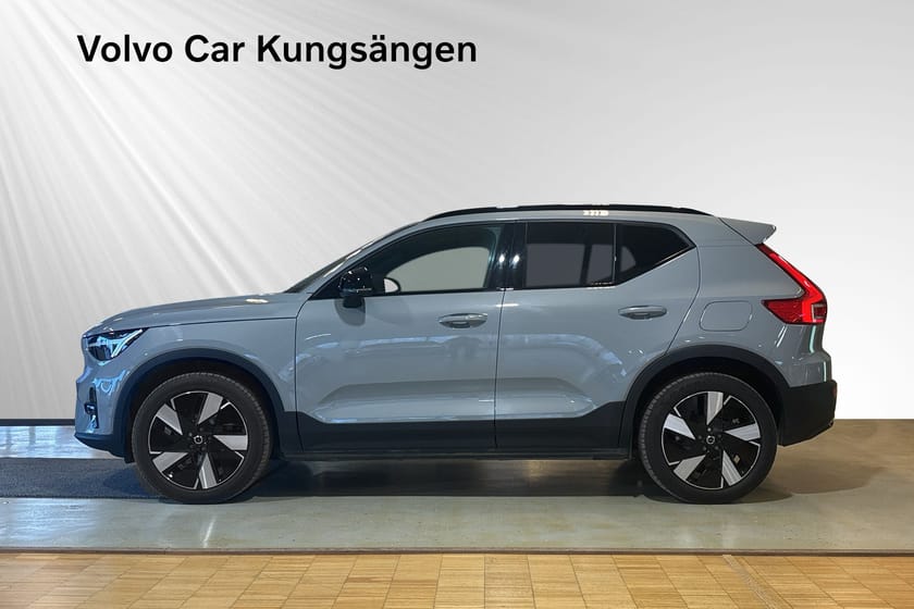 Bild 3 av Volvo EX40 Single Motor Extended Range ExtendedRange Plus SE 360-kamera