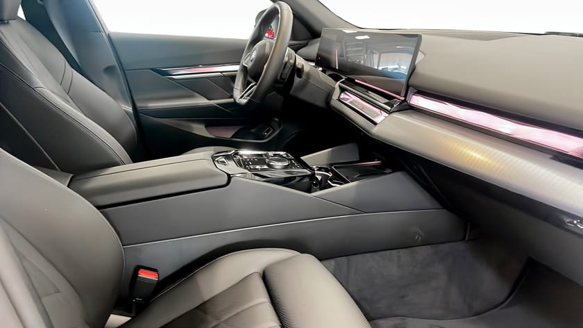 Bild 3 av BMW 530e xDrive Touring M-Sport Drag H/K Rattvärme