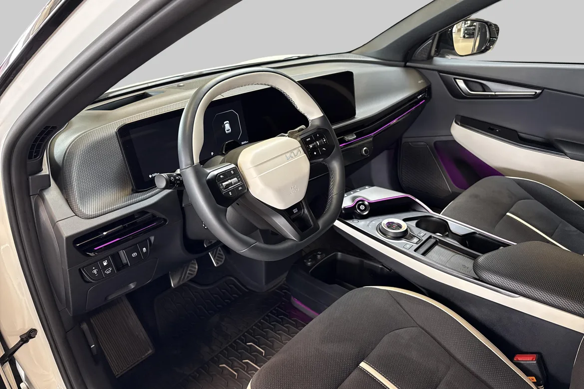 picture of a car