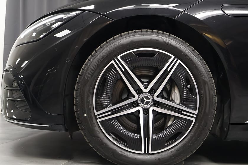 Bild 5 av Mercedes-Benz EQE 350+