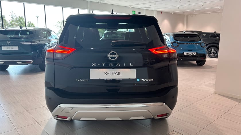 Bild 4 av Nissan X-Trail e-4ORCE Tekna+ 7 säten LAGERIL MED OMGOENDE  LEVERANS!