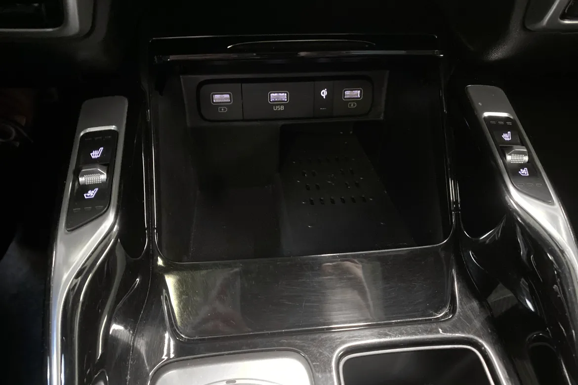 picture of a car