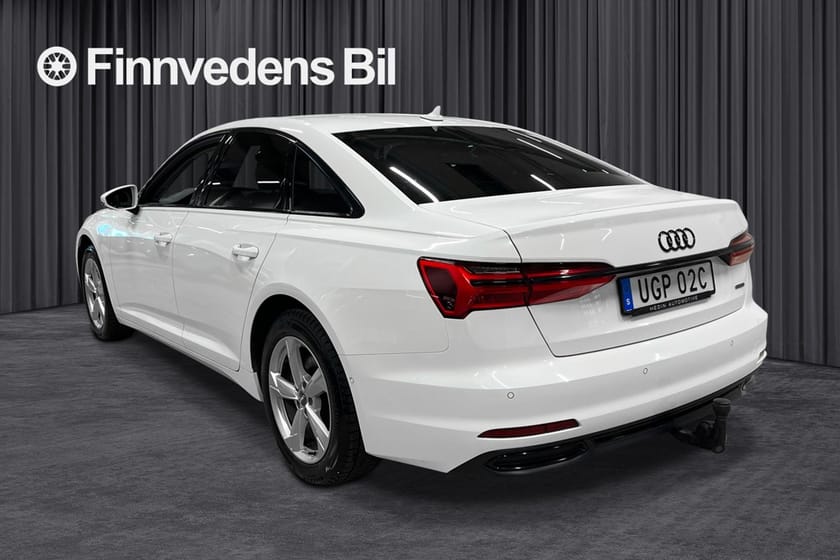 Bild 2 av Audi A6 Sedan 45 TFSI quattro *V-hjul/Värmare/Nav/Drag*