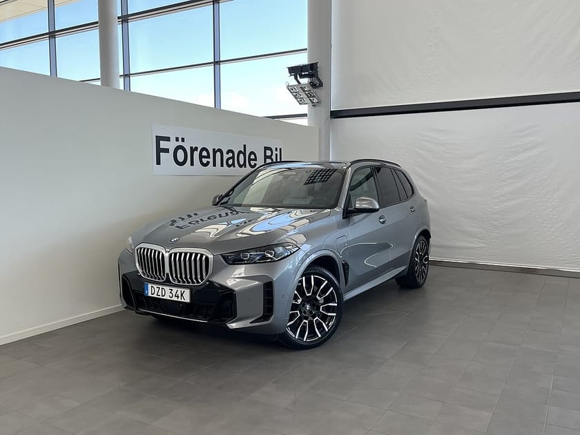 Bild 1 av BMW X5 xDrive50e 3,95 ränta M Sport Drag H/K Panorama