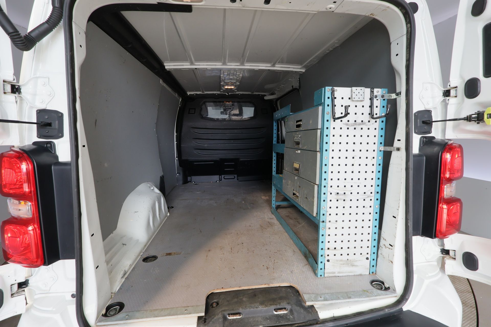 Peugeot Expert 2.0 BlueHDi 2022, bild 7/21