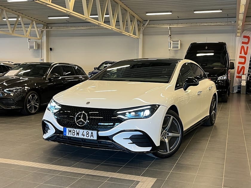 Bild 1 av Mercedes-Benz EQE 300 AMG Line / Pano / Night /