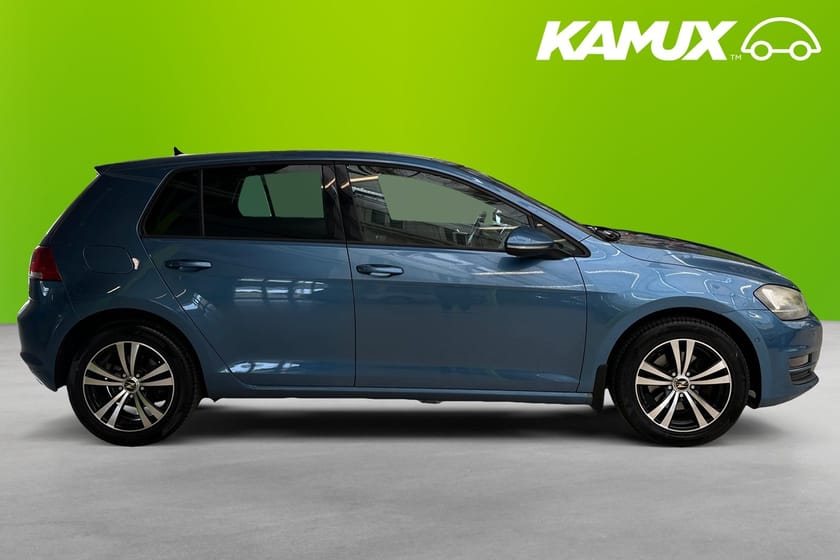 Bild 2 av Volkswagen Golf 1.4 TSI Masters  Backkamera Pano Drag Värmare