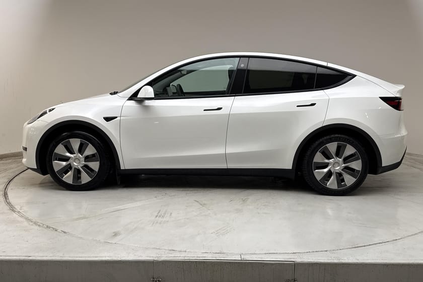 Bild 2 av Tesla Model Y Standard Range RWD 