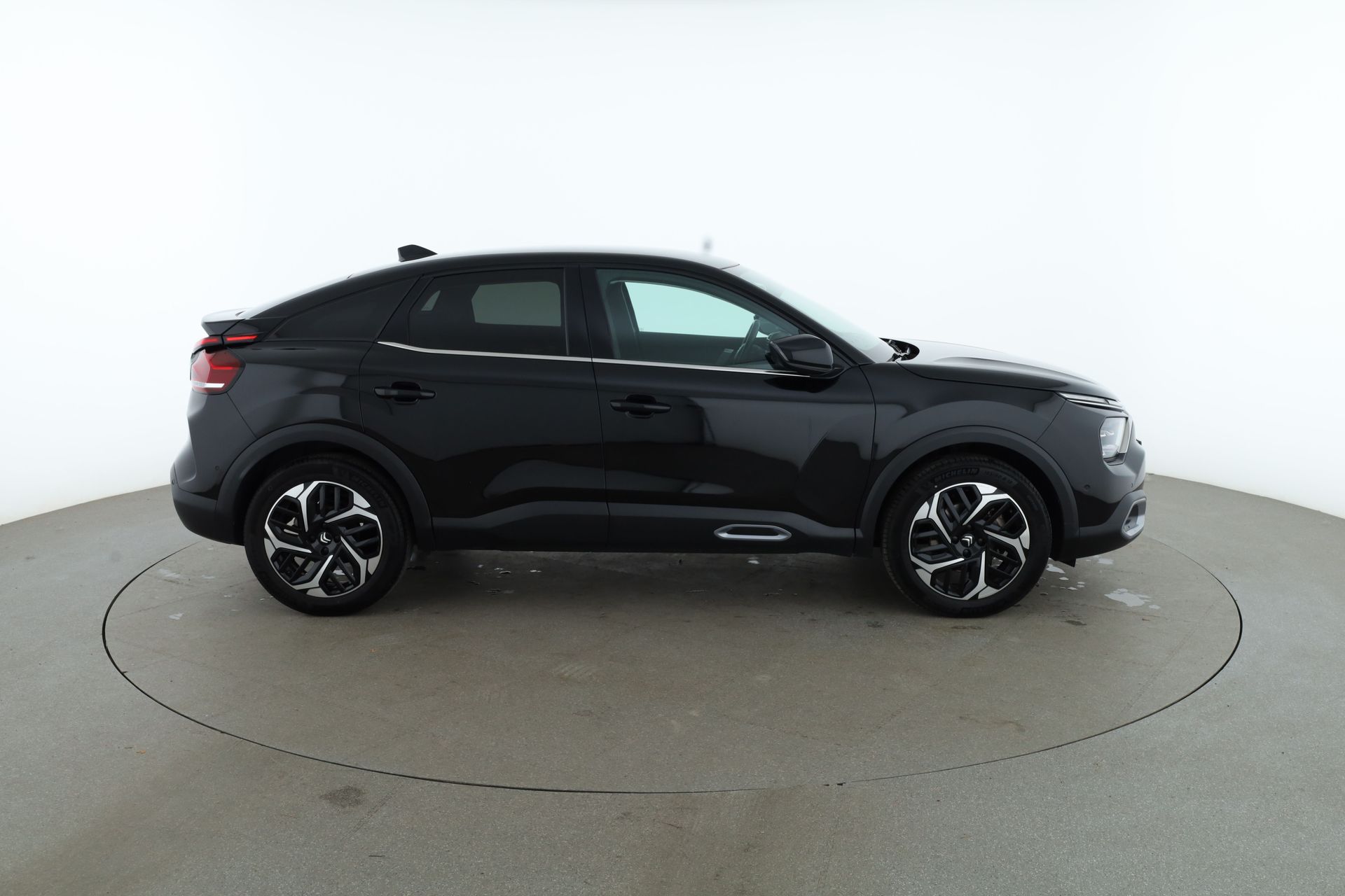 Citroen C4 1.2 PureTech 2023, bild 7/10