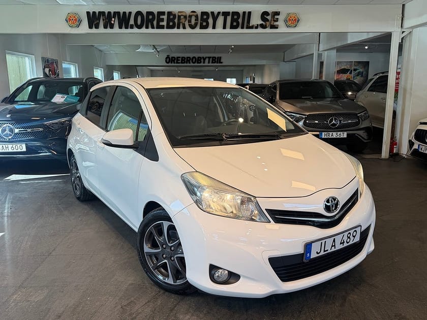 Bild 1 av Toyota Yaris 5-dörrar 1.33 Dual VVT-i Aut Edition 50 M-värmare