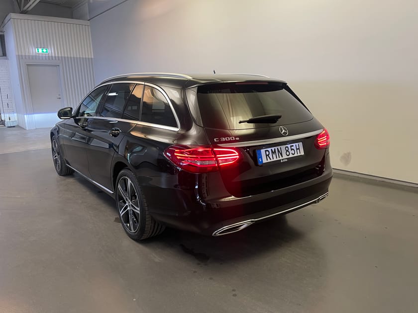 Bild 3 av Mercedes-Benz C 300 T e PHEV Avantgarde/ 360 kamera/ Navigation/