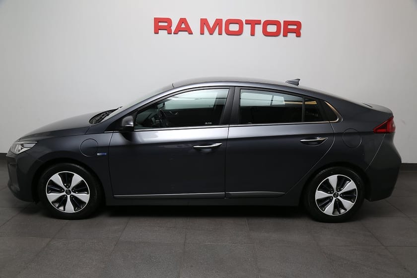 Bild 3 av Hyundai Ioniq Plug-in 1.6 + 8.9 kWh Aut Limited Edition Plus Motorv