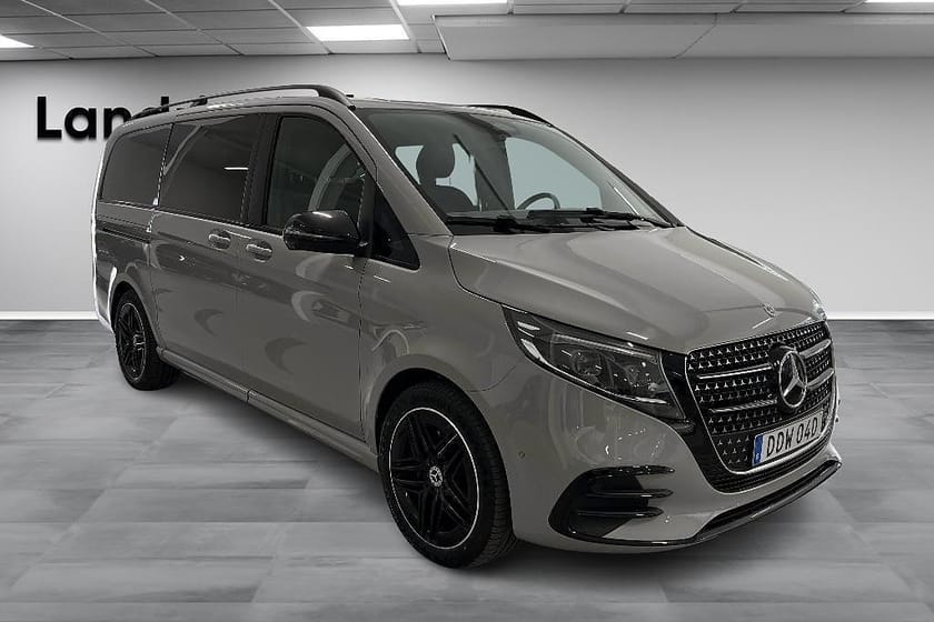 Bild 3 av Mercedes-Benz V 300d 4MATIC 3.2t 300 Lång AMG-Night 7-Sits