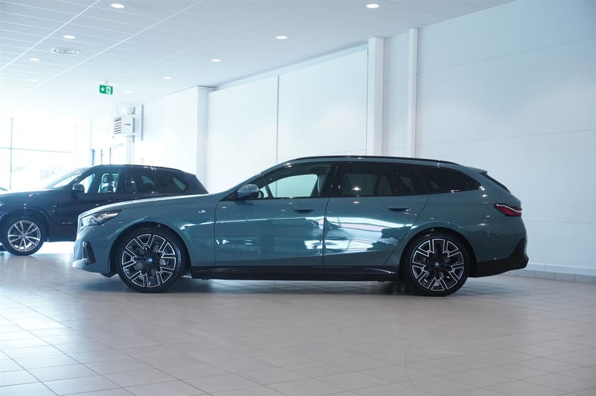 Bild 4 av BMW i5 eDrive40 Touring M Sport Inno Bw Fartpilot Pro