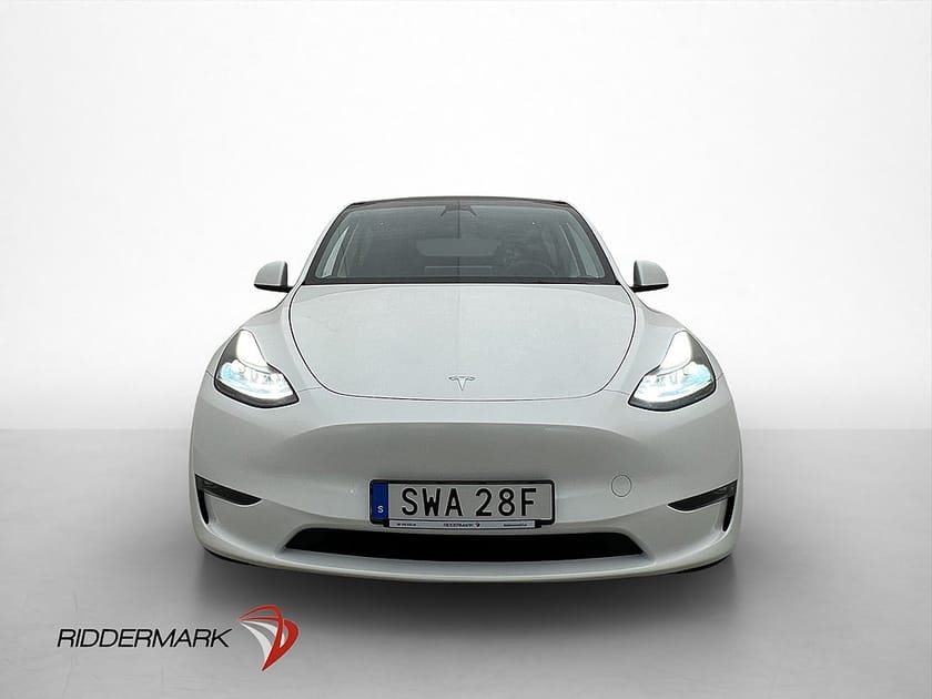 Bild 3 av Tesla Model Y Long Range AWD Dragkrok Autopilot Skinn MOMS