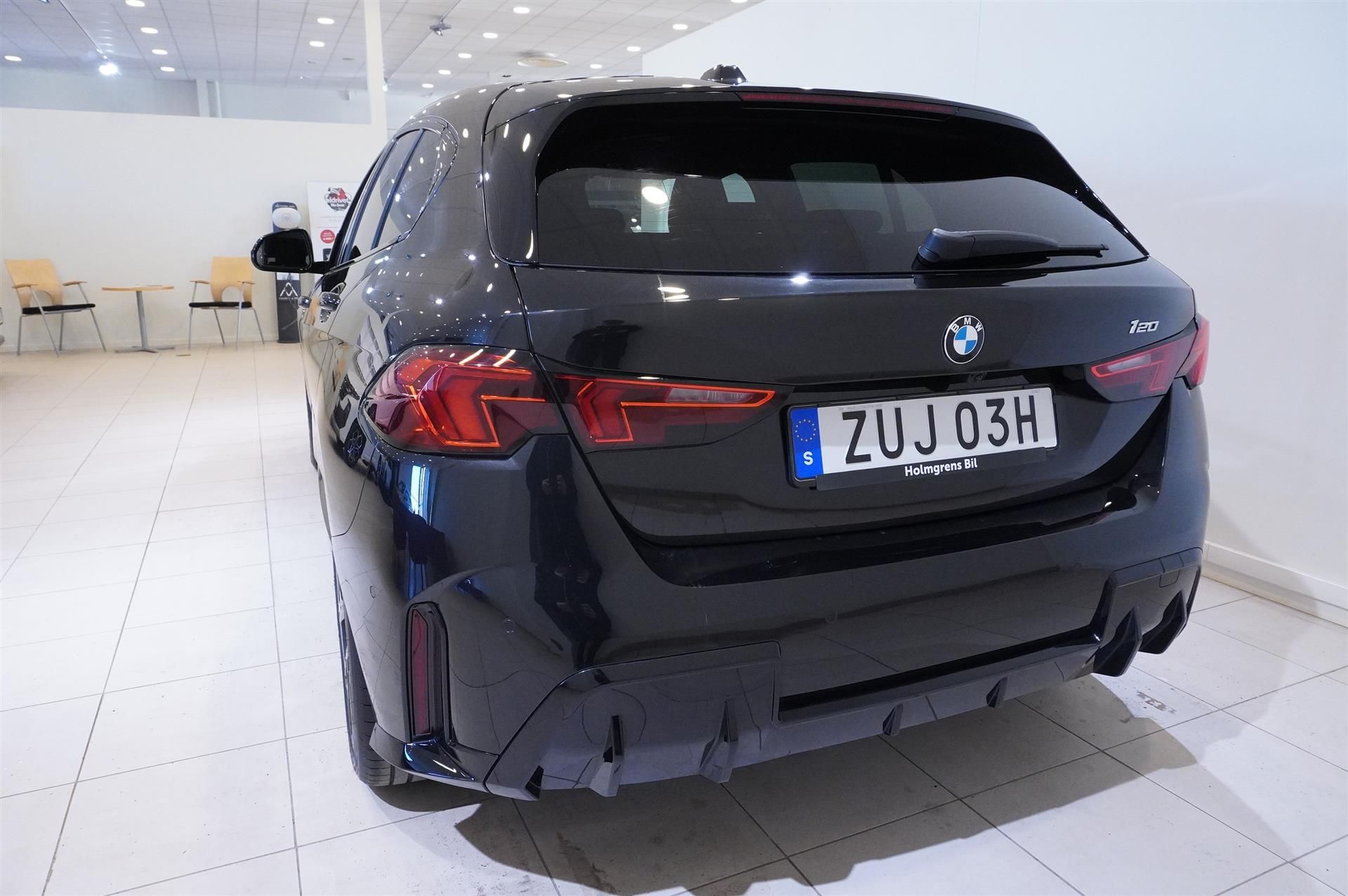 BMW 120 M Sport 2025, kuva 5/14