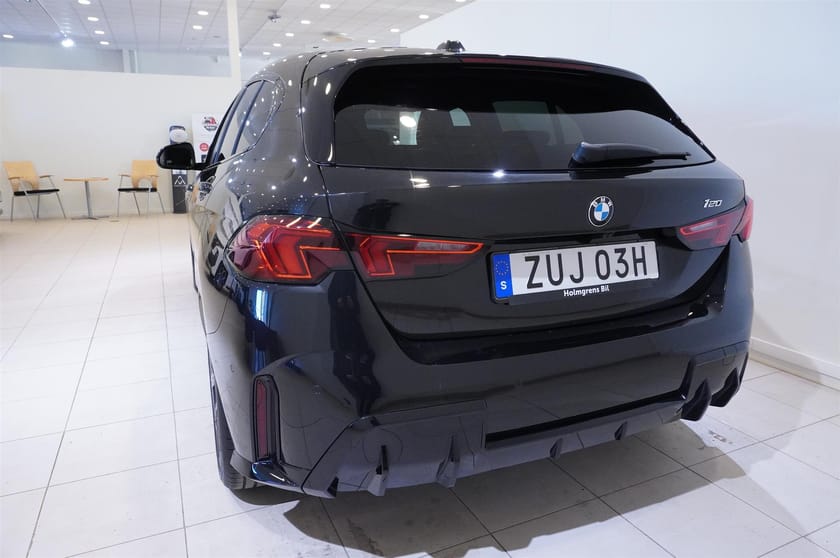 Bild 5 av BMW 120 M Sport, Panorama, Head Up, 360 Kamera, Driving Assist