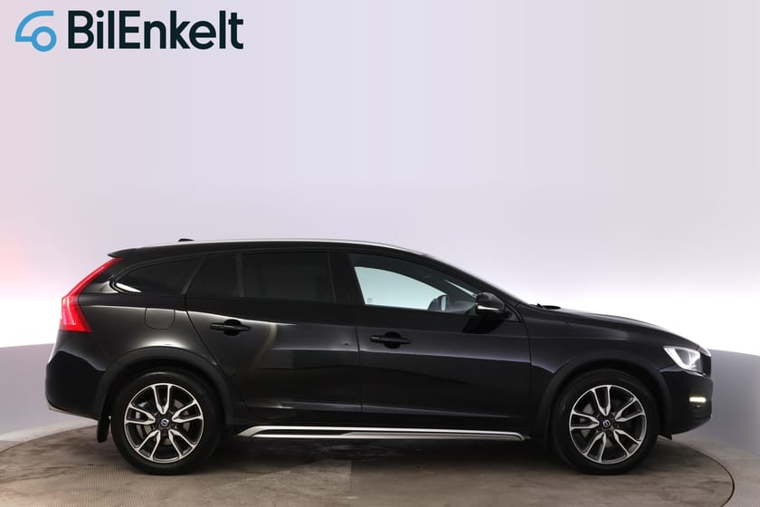Bild 2 av Volvo V60 Cross Country D4 AWD Polestar Summum Se Utr 220hk