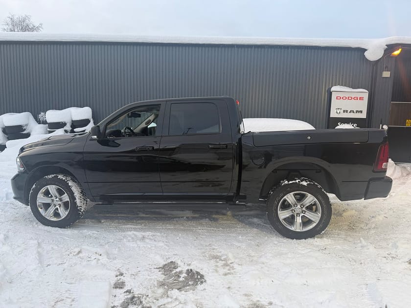 Bild 5 av RAM 1500 Crew Cab