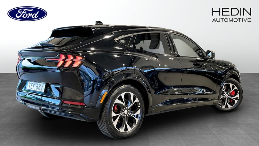 Bild 2 av Ford Mustang Mach-E Long Range AWD 351HK | Teknikpaket | B&O Ljudsystem |