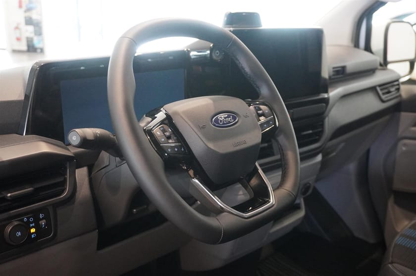 Bild 2 av Ford E-Transit Custom 340 AWD
