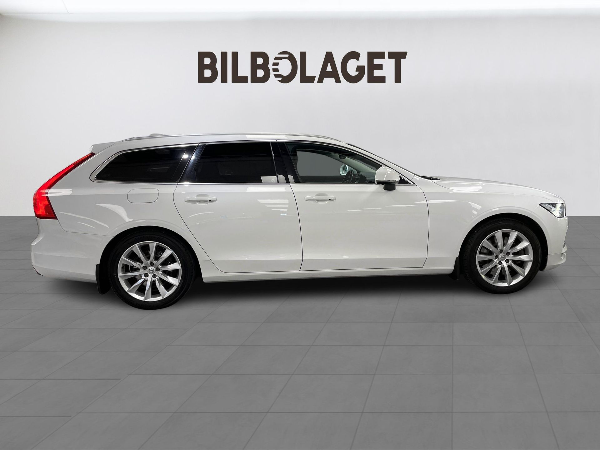 Volvo V90 2018, kuva 6/10