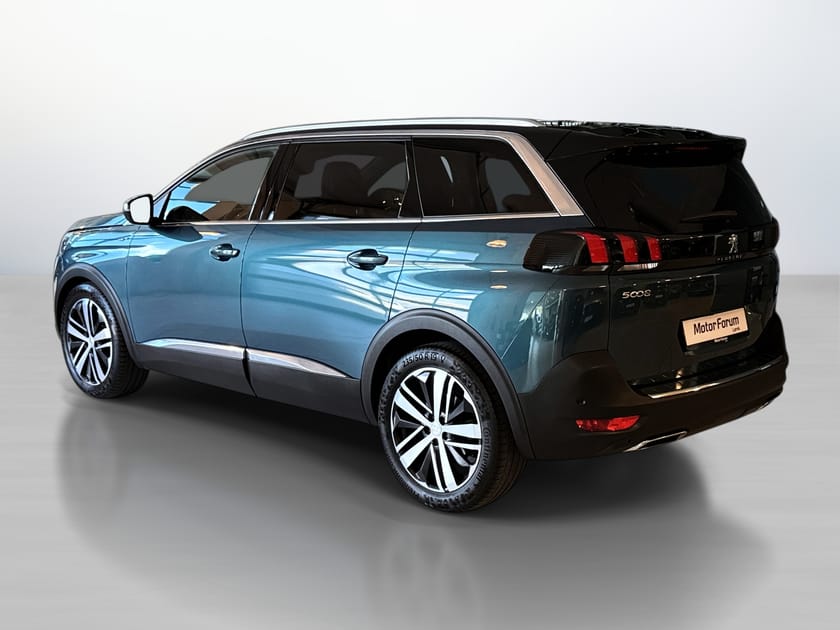 Bilde 4 av Peugeot 5008 180HK GT| 7 seter | Krok |Pano|Kamera|Skinn|Focal|