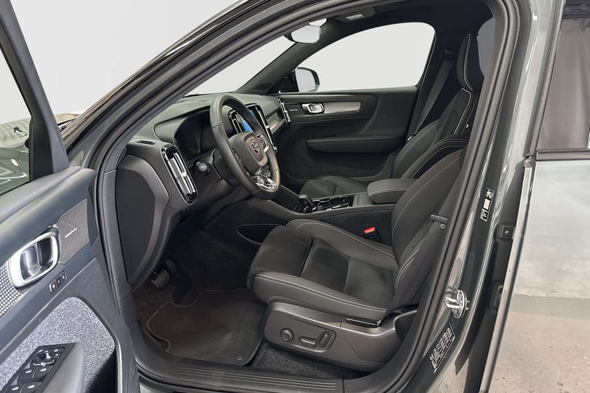 Bild 4 av Volvo EX40 Twin Motor Performance Ultra SE
