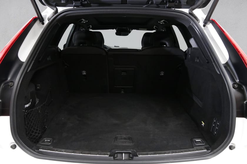 Bilde 5 av Volvo XC60 T8 AWD R-Design /Batteritest/22"/Luft/Pano/Krok/360kam